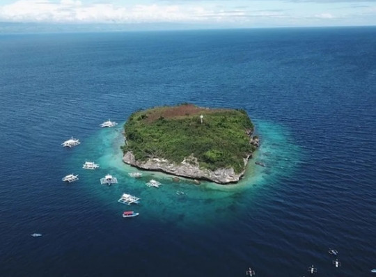 Moalboal and Badian Transport Tour Package